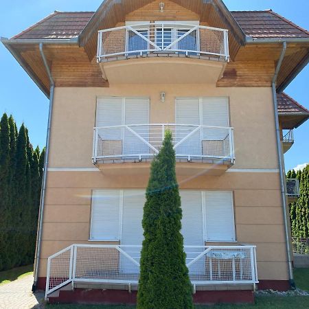 Árnyas ház Apartman Balatonlelle Kültér fotó